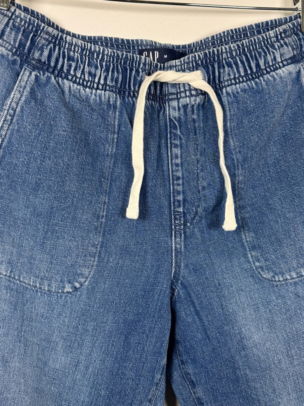 GAP Easy Jean Pull On Elastic Waist Denim Pants Women’s Medium Relaxed Coastal - Picture 2 of 5